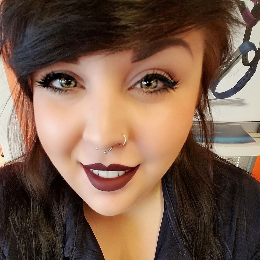 Meet your Posher, Alex